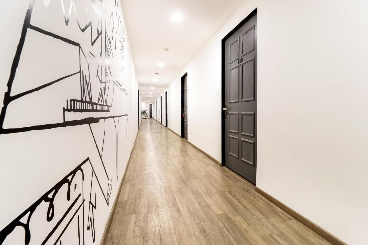 Отель Oyo Townhouse 169 Aqua Corridor Bhatha Экстерьер фото