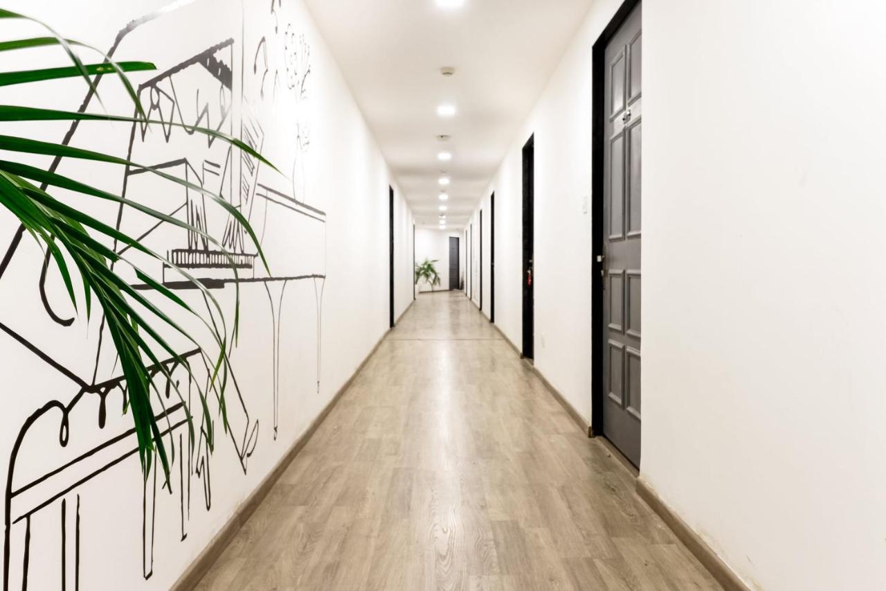 Отель Oyo Townhouse 169 Aqua Corridor Bhatha Экстерьер фото
